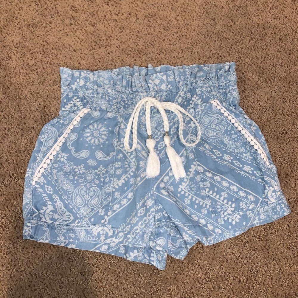 Wallflower Shorts